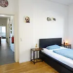 3-zimmer-wohnung / 10min Vom Ice *