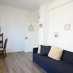 3-zimmer-wohnung / 10min Vom Ice *