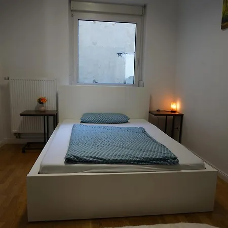 Prázdninový dům 3-zimmer-wohnung / 10min Vom Ice Siegburg