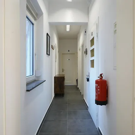 3-zimmer-wohnung / 10min Vom Ice Prázdninový dům Siegburg