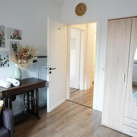 Prázdninový dům 3-zimmer-wohnung / 10min Vom Ice Siegburg