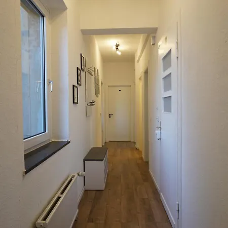 3-zimmer-wohnung / 10min Vom Ice Semesterbostad