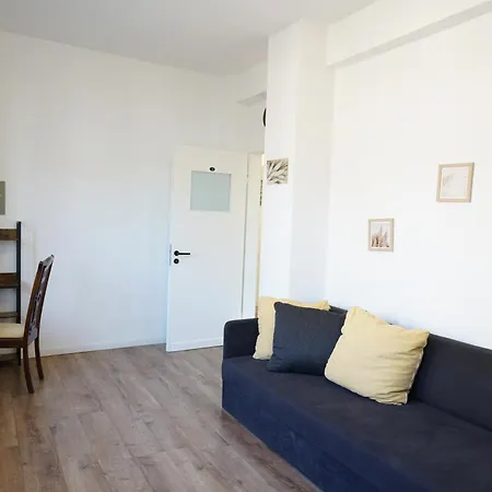 3-zimmer-wohnung / 10min Vom Ice *