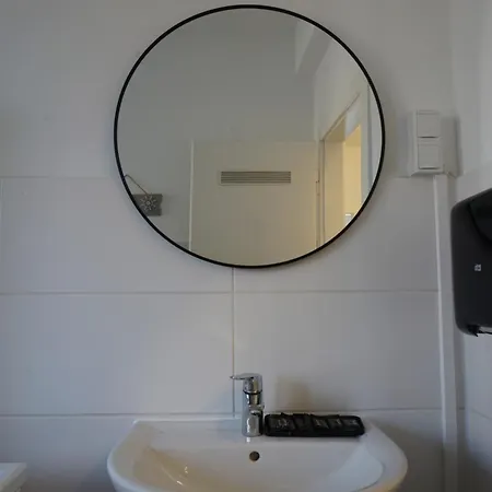 3-zimmer-wohnung / 10min Vom Ice * Siegburg