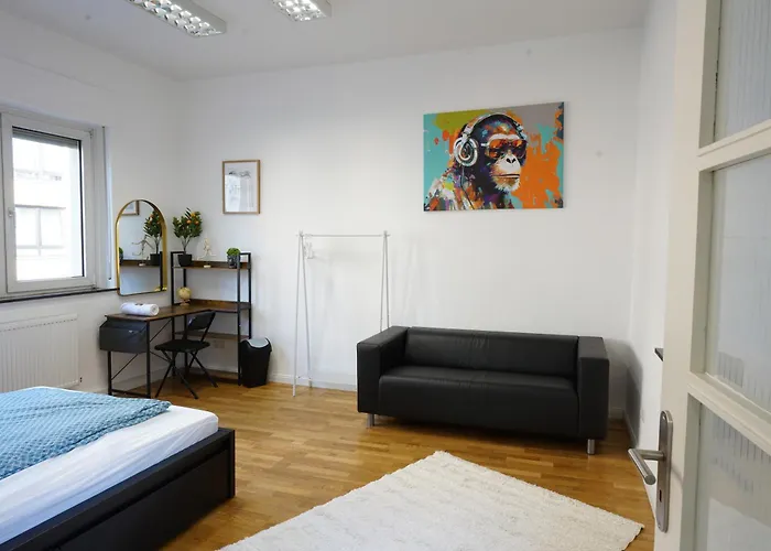 3-zimmer-wohnung / 10min Vom Ice * Зигбург