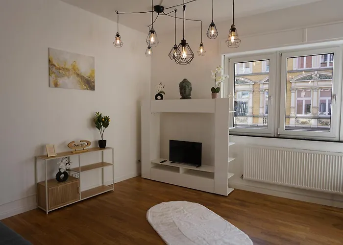 3-zimmer-wohnung / 10min Vom Ice Holiday home *