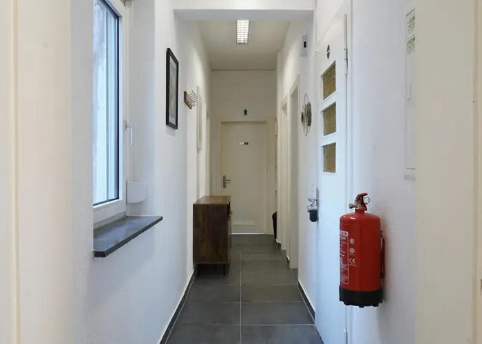 3-zimmer-wohnung / 10min Vom Ice Holiday home Siegburg