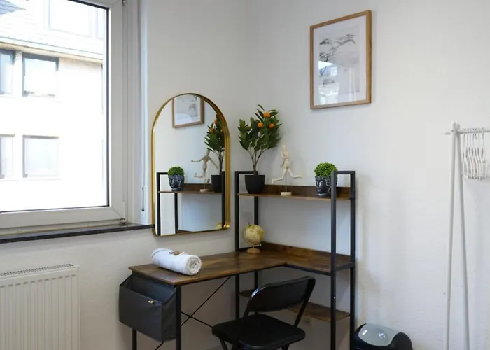 3-zimmer-wohnung / 10min Vom Ice * Зигбург