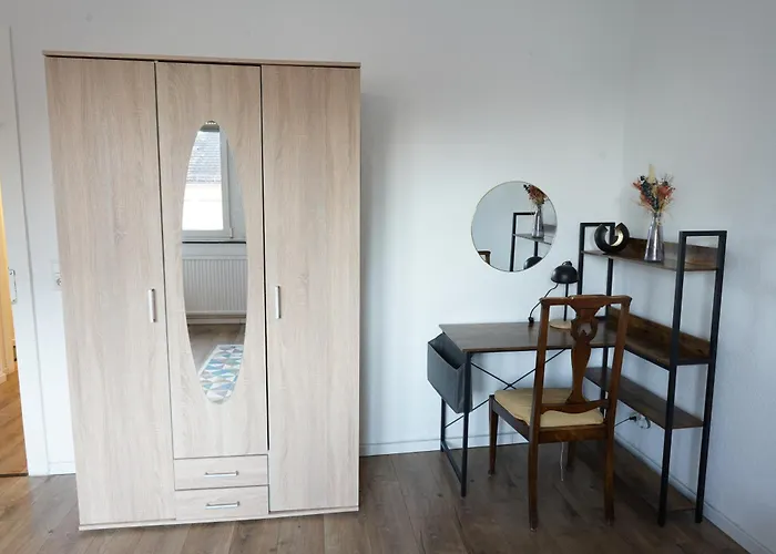 3-zimmer-wohnung / 10min Vom Ice Holiday home Siegburg